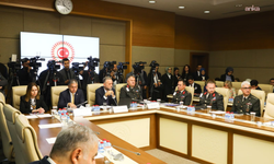 Mekke Anlaşması Meclis’te tartışma yarattı: Utku Çakırözer’den “Yemen çöllerinde ne işimiz var?” çıkışı