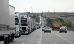 TIR'cılar isyan etti: 27 kilometrelik kuyruk!