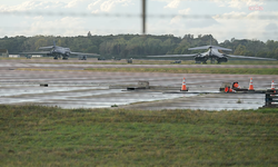 RAF Fairford’daki ABD bombardıman uçakları geri çekildi: Gözler terör soruşturmasında