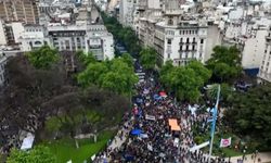 Arjantin’de üniversite protestoları büyüyor: En az 25 kişi gözaltına alındı!