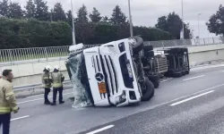 Bakırköy’de LNG yüklü tanker devrildi: Sızıntı nedeniyle yol kapatıldı!