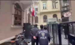 Beyoğlu’nda denetimlerin bilançosu ağır oldu... 20 işletme kapatıldı, 11 aranan kişi yakalandı!