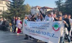 Bozüyük’te emekliler sokağa çıktı: “Bu yoksulluk tesadüf değildir”
