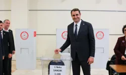 YENİ Parti İzmir İl Kongresi tamamlandı: Çağatay Güç yeniden başkan seçildi