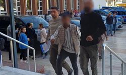 Aydın’da polisten kaçan şüpheliye müdahale: Emniyet müdür yardımcısı otomobilin camını kırdı
