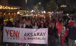 Aksaray'da fener alayında gençler Cumhuriyet için yürüdü