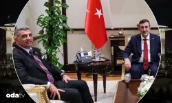 CHP’li Gürsel Erol’dan Külliye ziyareti: Cevdet Yılmaz’ı oğlunun düğününe davet etti!