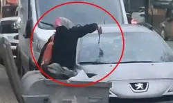 Bursa’da eşinin otomobiline çekiçli saldırı: Ön camı parçaladı!