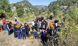 Isparta’da Yazılı Kanyon’da mahsur kalan 10 kişi için kurtarma çalışmaları sürüyor!
