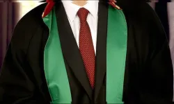 Başörtüsü nedeniyle hakimi reddeden avukat beraat etti