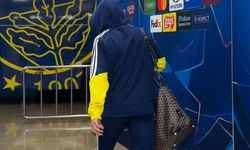 Kerem Aktürkoğlu’ndan Fenerbahçe taraftarına alkışlı tepki: Stadı tek başına terk etti!