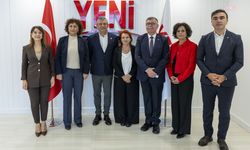 Özgür Özel, KESK eş genel başkanları ve beraberindeki heyeti kabul etti