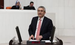 Oğuz Kaan Salıcı’dan Halk TV tepkisi: Baskı ve engellemeler fon soygununu unutturamayacak!