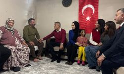 CHP’li Yüksel’den Arnavutköy’deki aileye destek ziyareti: Cumhuriyet kimsesizlerin kimsesidir!