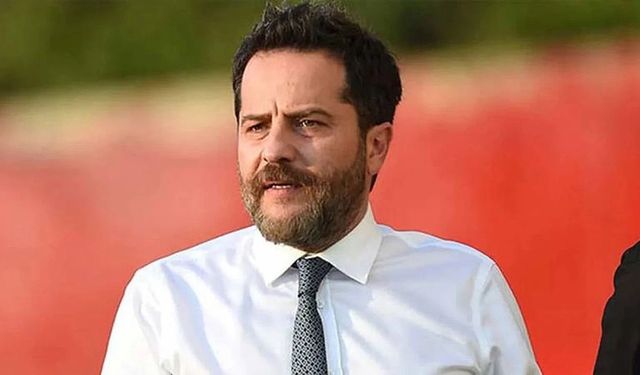 Galatasaraylı taraftarlardan Erden Timur'a destek, yönetime istifa çağrısı