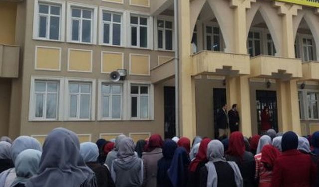 AKP’nin baskısı ters tepti! İmam hatipten kaçış