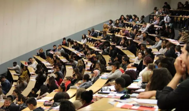 Üniversite eğitimi 3 yılda bitirilebilecek! Uygulama tarihi belli oldu