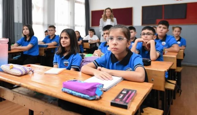 Ders kitaplarına İslami müfredat