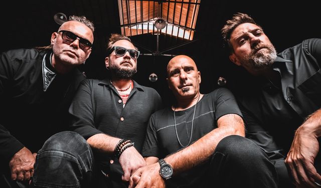 Yeni gelmedi, geri geldi... Gripin'in 'Milat' albümü 15 yıl sonra yeniden zirvede