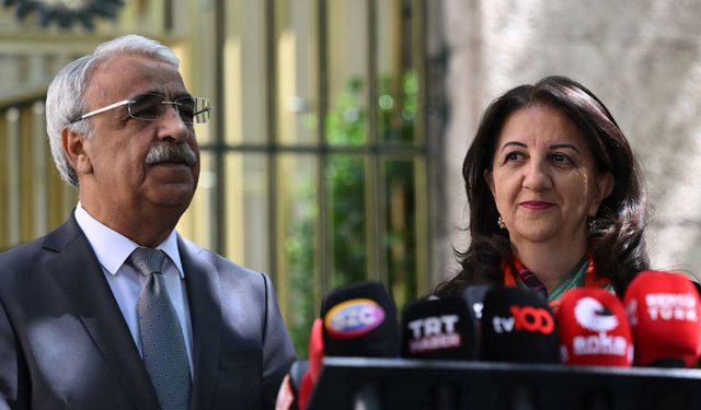 Öcalan, İmralı Heyeti'ne neler söyledi? Mithar Sancar açıkladı...