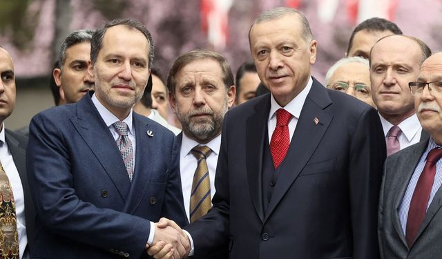 AKP’liler bu anketi konuşuyor: Milli Görüş’ün lideri Erdoğan mı Erbakan mı