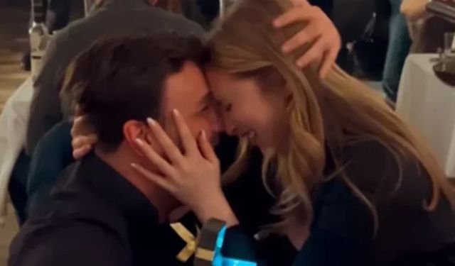 Hayal Köseoğlu mutluluğunu sosyal medyada paylaştı