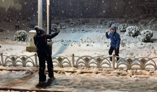 Yılbaşı öncesi 2 ilde daha okullar tatil edildi! İşte eğitime ara veren illerin tam listesi