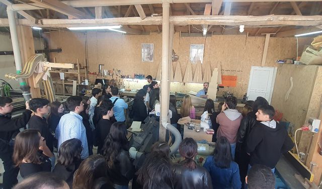 Sakarya Güzel Sanatlar Lisesi öğrencilerinden Anatolian Harps’a ilham dolu ziyaret