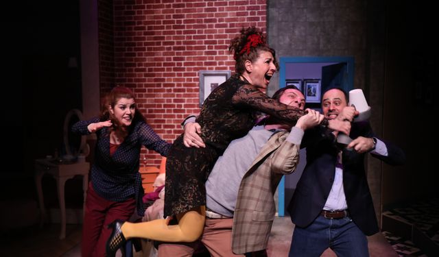 Yatak Odası komedisi Ataşehir'de