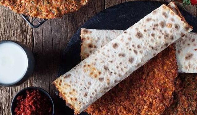 Zam yağmuru: Lahmacun el yakıyor