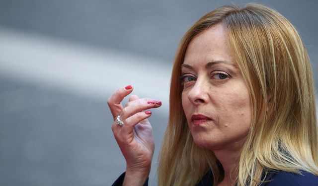 Meloni seçimi kazanmak için sistem değişikliğine gidiyor