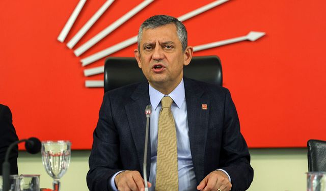 CHP lideri Özgür Özel, partisinin 81 il başkanıyla genel merkezde buluştu