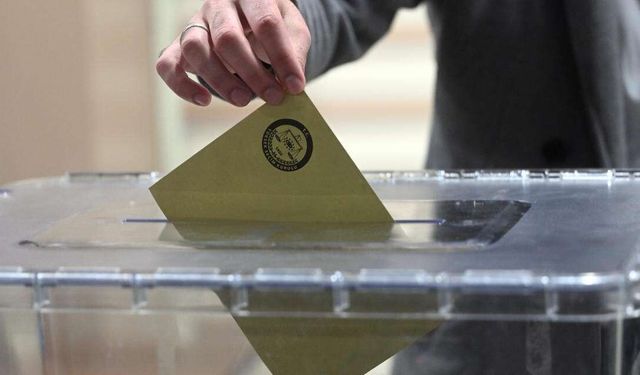 Türkiye bu anketi konuşuyor: Hangi partiye kesinlikle oy vermezsiniz?