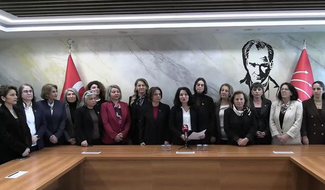 CHP’li kadınlardan sert tepki: 'Mertçe siyasi rakiple mücadele edilir, aileler bu kavganın dışında tutulur'