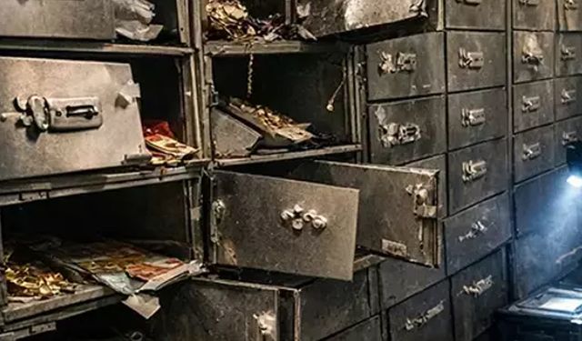 'Gizemli sıvı' ile banka soygunu! 14 kasa patlatıldı