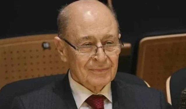 Ahmet Necdet Sezer'den uzun zaman sonra ortaya çıktı