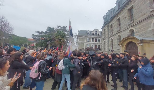 Boğaziçi Üniversitesi abluka altında! İşte yaşananlar...
