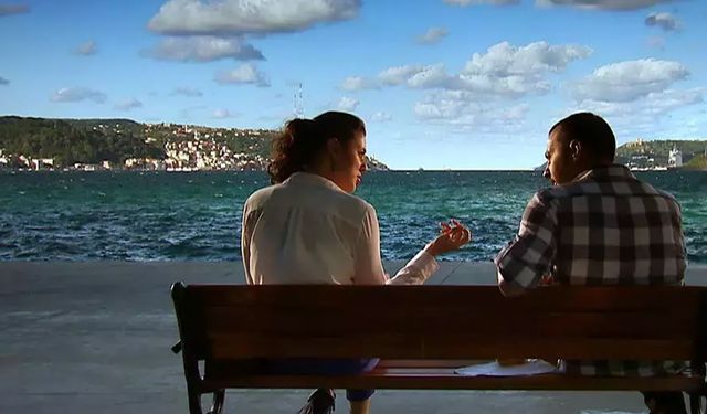 Leyla ile Mecnun'un 15. yıl dönümü: Ali Atay, Serkan Keskin ve Onur Ünlü o bankta bir arada