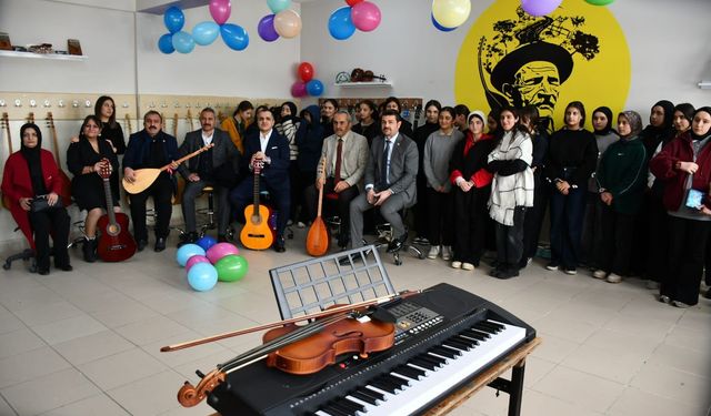 Anadolu’nun çocukları sanatçı Neşe Bakay'ın projesiyle müzikle buluşuyor