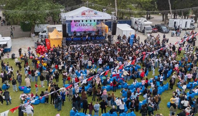 23 Nisan İzmir'de gün boyu kutlandı