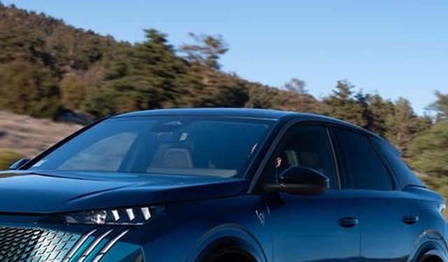 Otomobil devi 700 bin aracını geri çağırdı: Potansiyel yangın riski