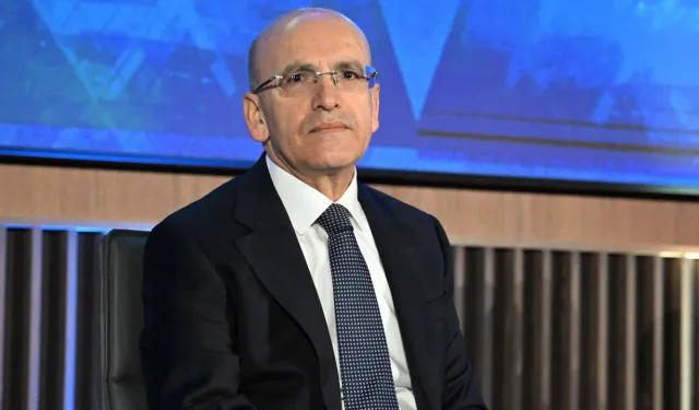 Yeni Şafak'tan Mehmet Şimşek'e salvolar!