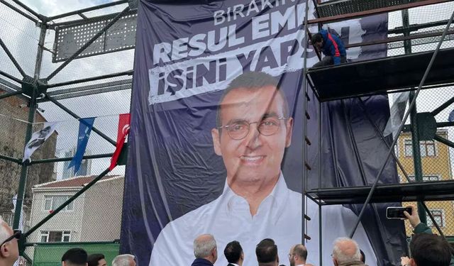 Resul Emrah Şahan pankartının indirilmesine halk izin vermedi!