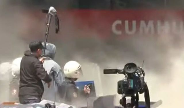 CHP Genel Merkezi'ne polis müdahalesi dış basında