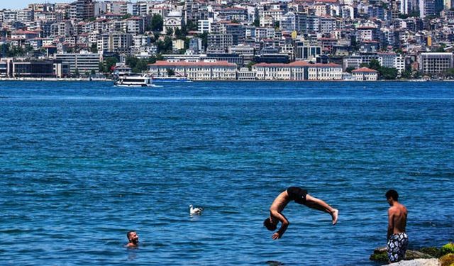 İstanbul için sıcak hava alarmı: Hissedilen sıcaklık 40 dereceyi bulacak