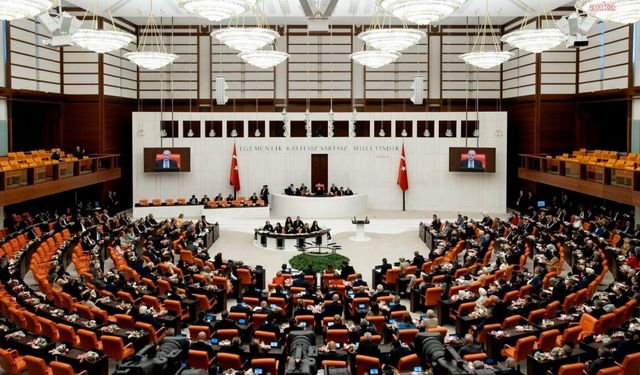 Meclis'te atışma: Sizin gibi düşünmeyen herkesi düşman görüyorusunuz