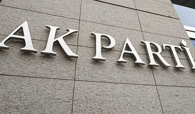 AKP'de dört şehirde il başkanları görevden alındı