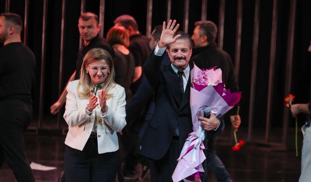Bakırköy Belediye Tiyatroları 2025-2026 sezonunda tarih yazdı!