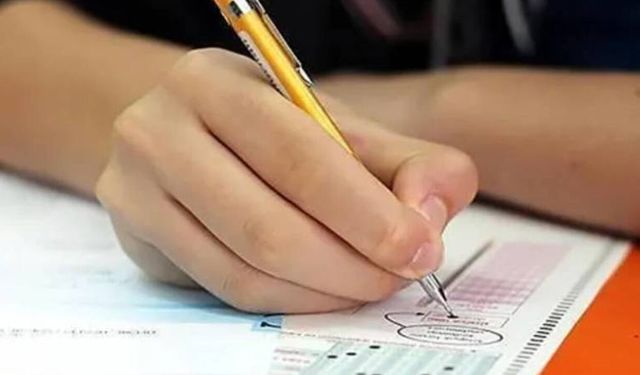 Rastgele işaretlediler, yüz binlerce adayı geride bıraktılar! YKS deneyi şaşırttı