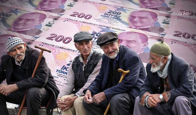 En düşük emekli aylığında fark ödemesi tarihi belli oldu